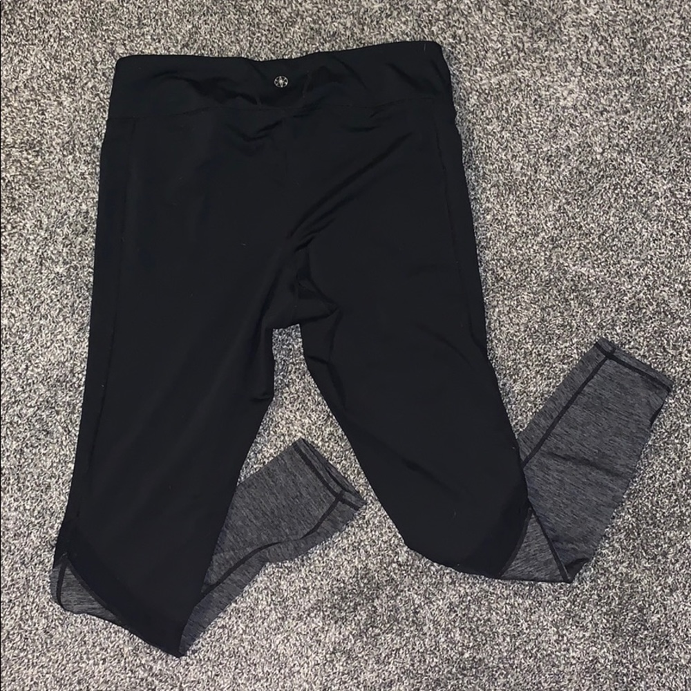 Black leggings